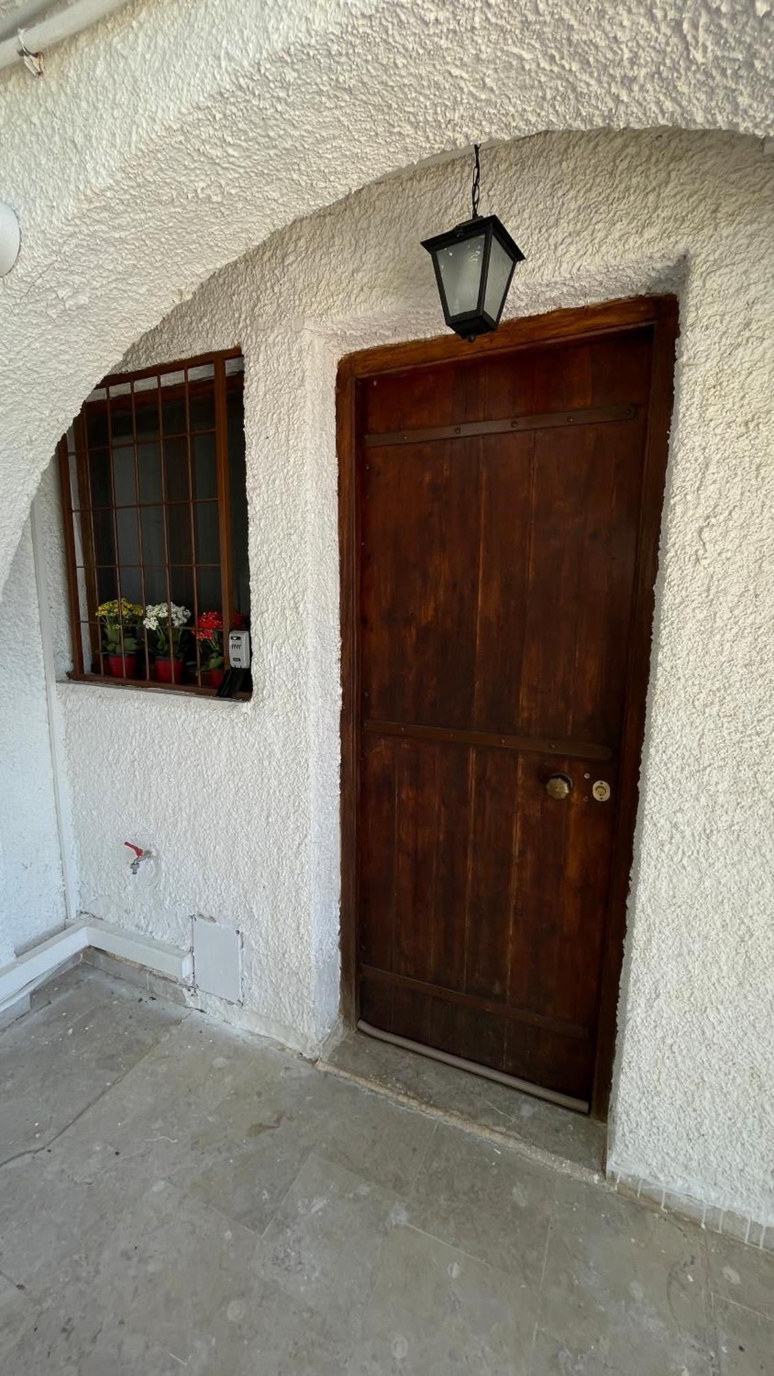 Zenso Studios Tolón Exterior photo